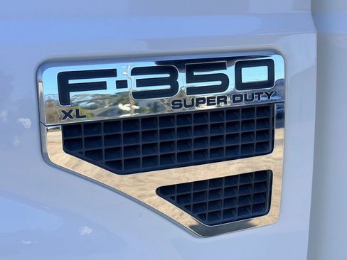 Used 2008 Ford F350 XL image 11