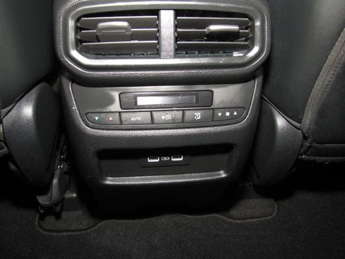 Certified 2023 Honda Pilot Touring image 16