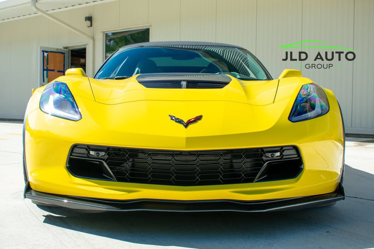 Used 2018 Chevrolet Corvette Z06 RWD image 4