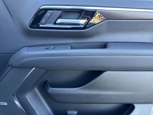 New 2026 Chevrolet Tahoe Premier w/ Sun And Tow Package image 25