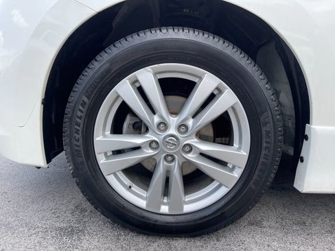 Used 2014 Nissan Quest SL FWD image 34