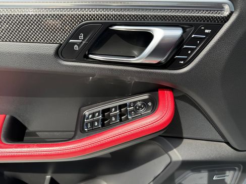 Certified 2022 Porsche Macan GTS w/ Premium Package Plus AWD/4WD image 32
