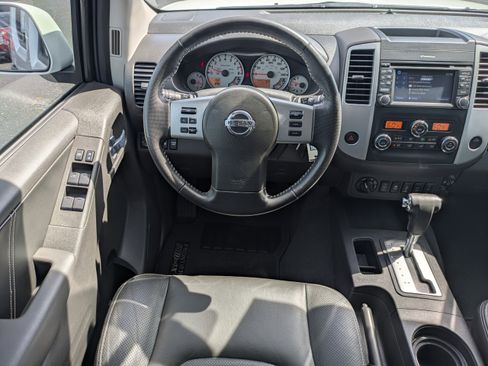 Used 2019 Nissan Frontier PRO-4X w/ Pro-4x Luxury Package image 16