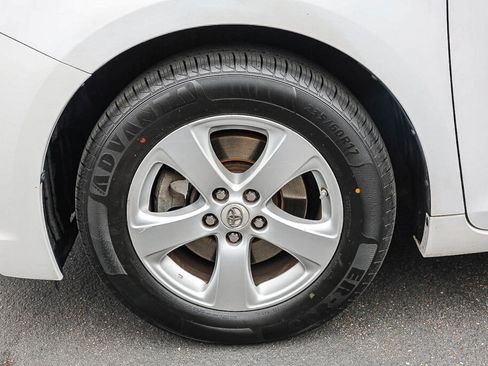 Used 2011 Toyota Sienna LE w/ Towing Pkg FWD image 31
