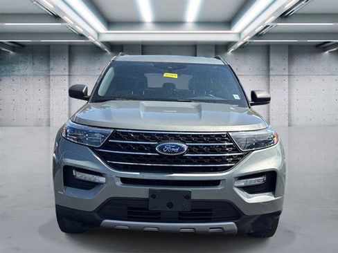 Used 2020 Ford Explorer XLT w/ Equipment Group 202A AWD/4WD image 23