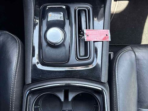 Used 2021 Chrysler 300 S RWD image 30