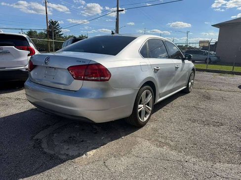 Used 2014 Volkswagen Passat TDI SE FWD image 4