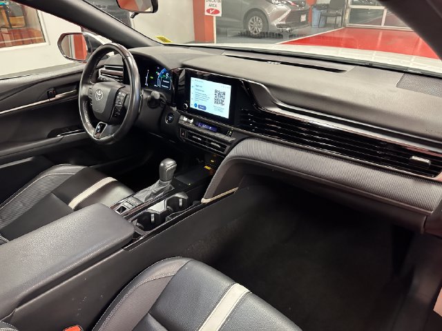 Certified 2025 Toyota Camry SE FWD image 17