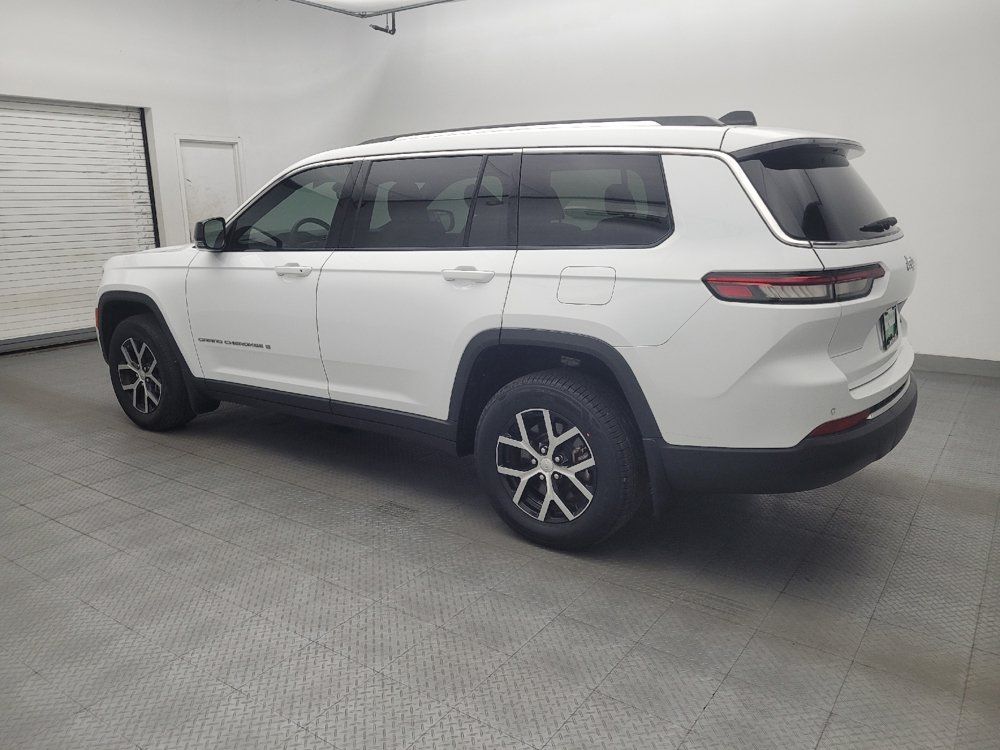 Used 2023 Jeep Grand Cherokee L Limited w/ MOPAR Finishing Package RWD image 3