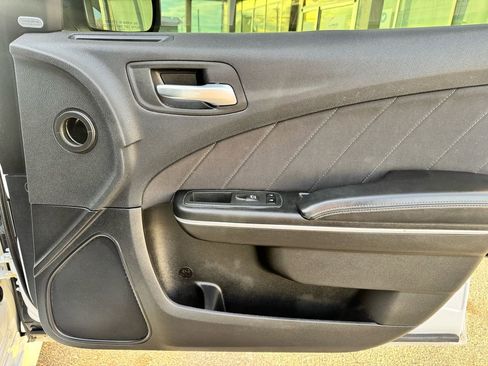 Used 2019 Dodge Charger Scat Pack w/ Dynamics Package image 29