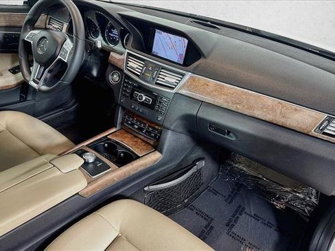 Used 2013 Mercedes-Benz E 350 Sedan image 28