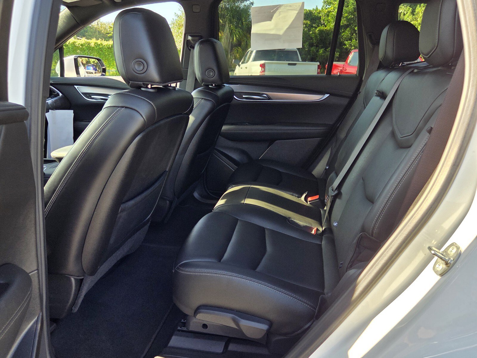 Used 2024 Cadillac XT6 Luxury AWD/4WD image 10