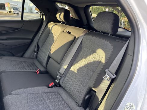 Used 2024 Chevrolet Equinox LT image 24