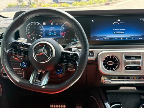 Used 2025 Mercedes-Benz G 63 AMG 4MATIC image 36