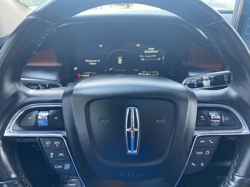 Used 2023 Lincoln Nautilus Reserve w/ Equipment Group 201A image 16