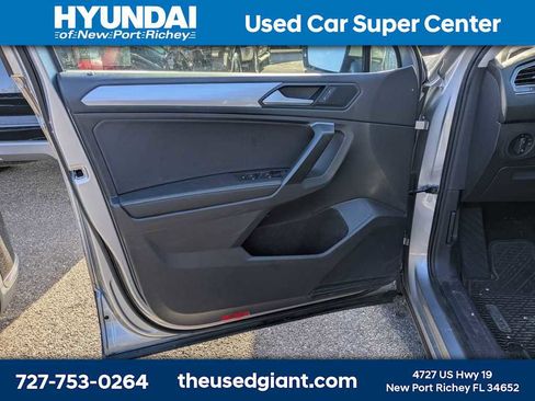 Used 2023 Volkswagen Tiguan S image 9