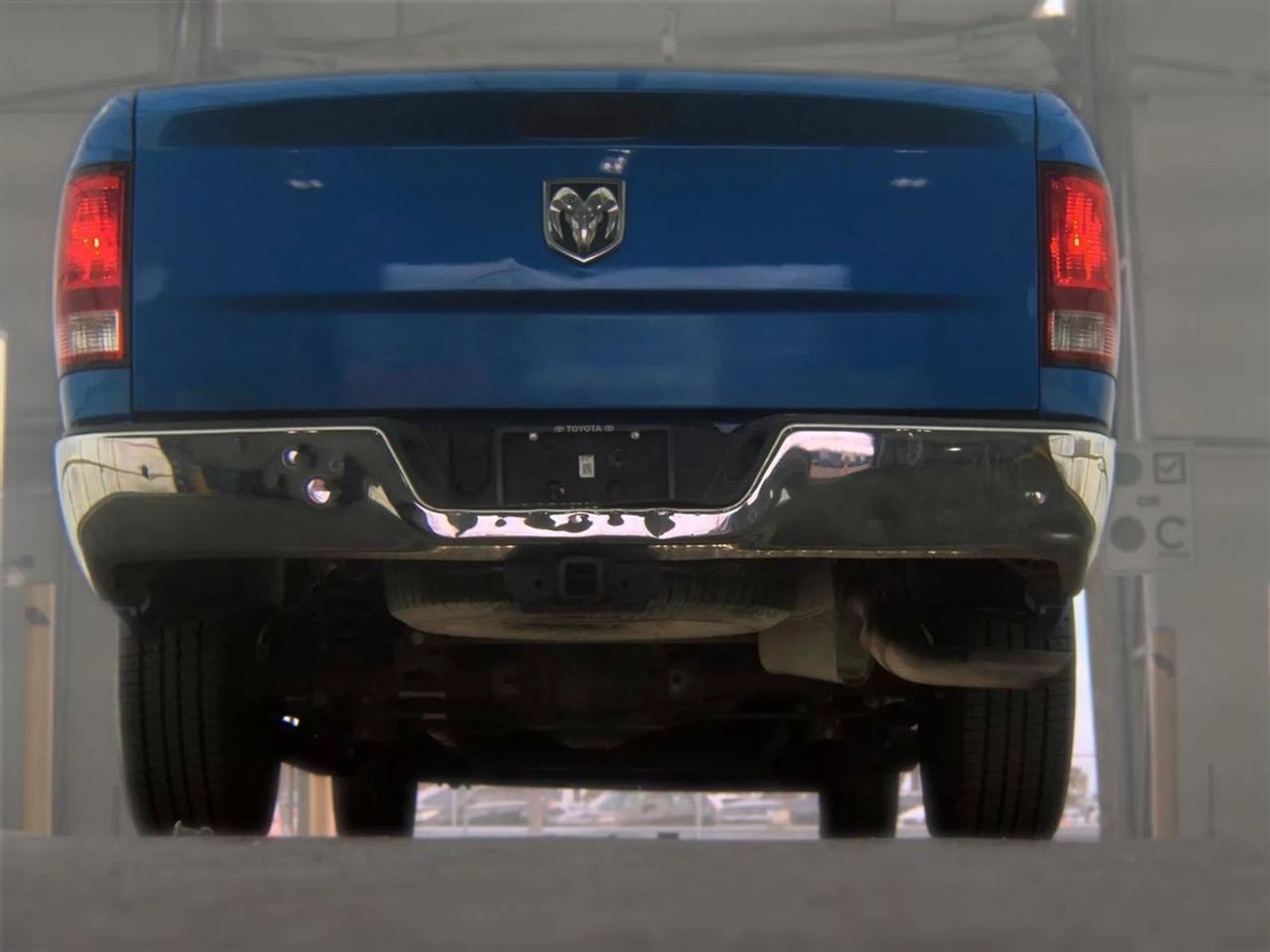 Used 2019 RAM 1500 Classic SLT RWD image 7