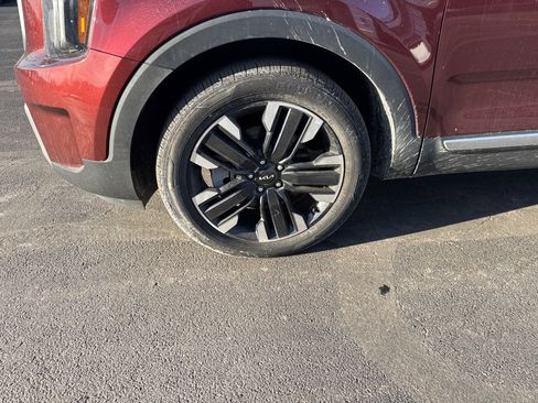 Used 2023 Kia Telluride SX image 11