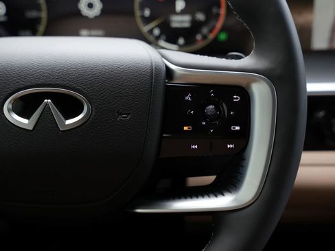 New 2026 INFINITI QX80 Luxe RWD image 11