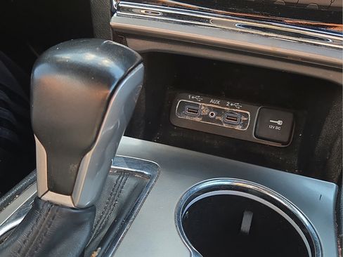 Used 2022 Jeep Grand Cherokee Laredo X RWD image 15