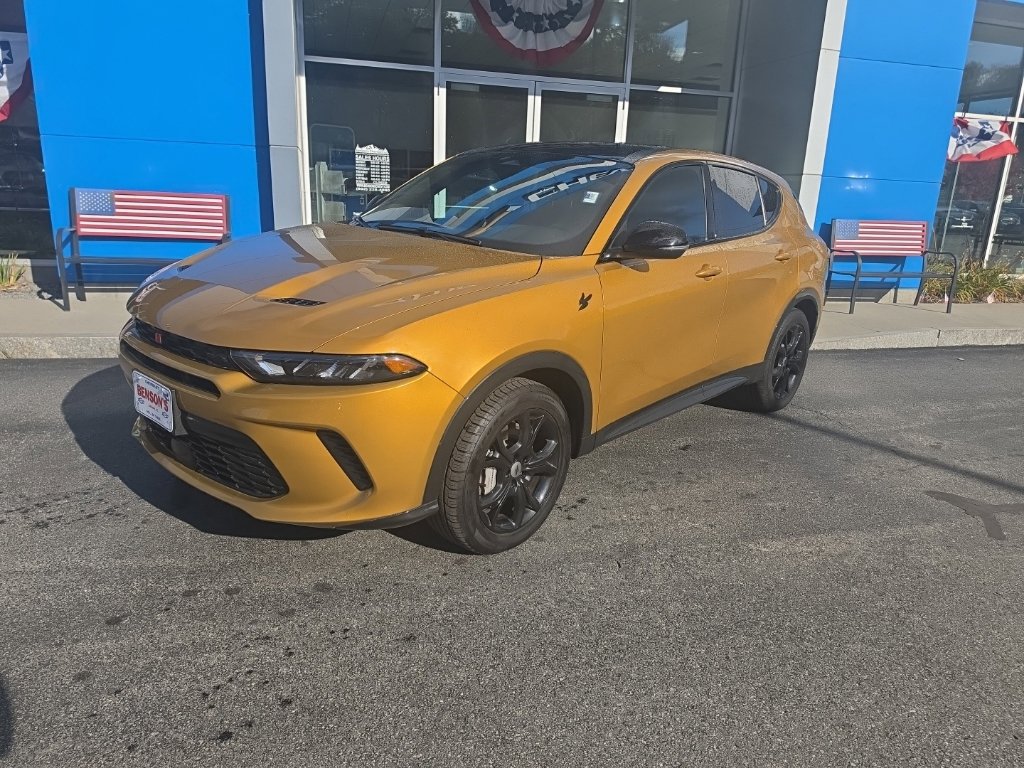 Used 2024 Dodge Hornet R/T Plus w/ R/T Blacktop Package AWD/4WD image 2