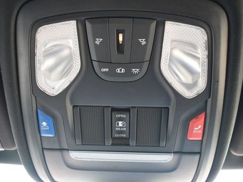 Used 2021 RAM 1500 Big Horn w/ Built-to-serve Edition AWD/4WD image 38