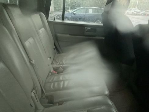 Used 2008 Ford Expedition Limited RWD image 5