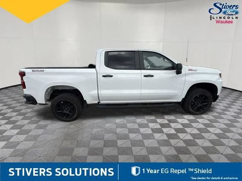 Used 2022 Chevrolet Silverado 1500 Custom Trail Boss w/ Safety Confidence Package AWD/4WD image 5