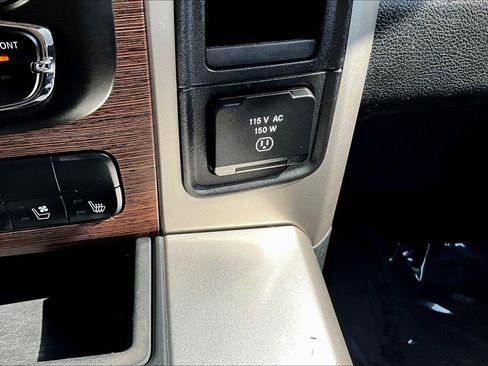 Used 2016 RAM 1500 Laramie image 18