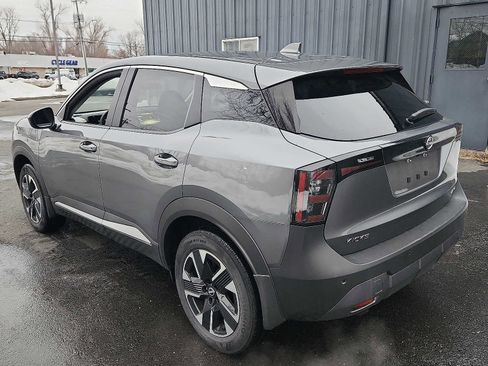 Certified 2025 Nissan Kicks SV w/ Illumination Package image 6