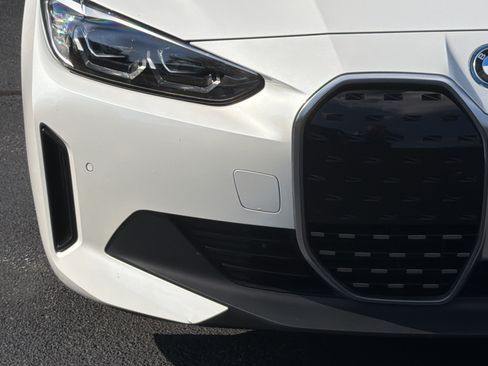 Used 2023 BMW i4 eDrive40 w/ Premium Package RWD image 19