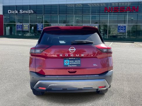 Used 2023 Nissan Rogue SL w/ SL Premium Package image 5