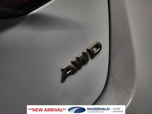 Used 2023 Nissan Altima 2.5 SR AWD/4WD image 11