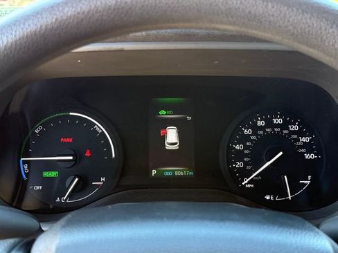 Used 2022 Toyota Sienna LE image 18