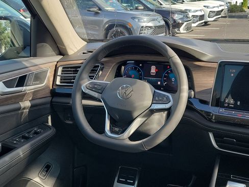 New 2026 Volkswagen Atlas SEL Premium R-Line AWD/4WD image 3