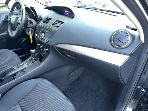 Used 2012 MAZDA MAZDA3 i Touring FWD image 18