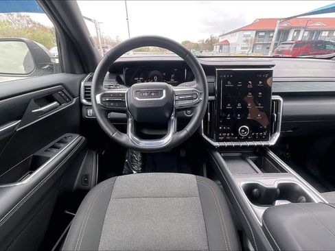 Used 2025 GMC Acadia Elevation image 5