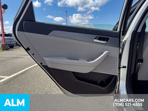 Used 2018 Hyundai Sonata SE image 10
