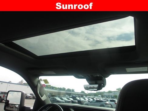 Used 2024 GMC Sierra 2500 Denali w/ Denali Reserve Package AWD/4WD image 17