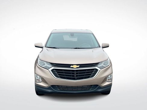 Used 2018 Chevrolet Equinox LT FWD image 3