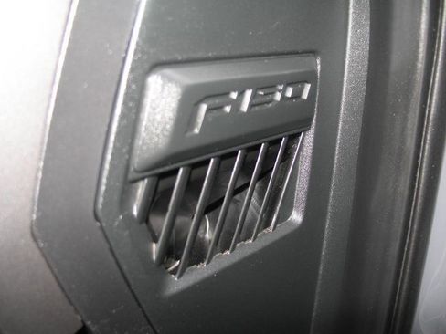 Used 2018 Ford F150 XLT w/ Equipment Group 302A Luxury image 48