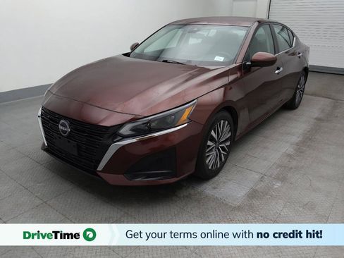 Used 2023 Nissan Altima 2.5 SV image 1