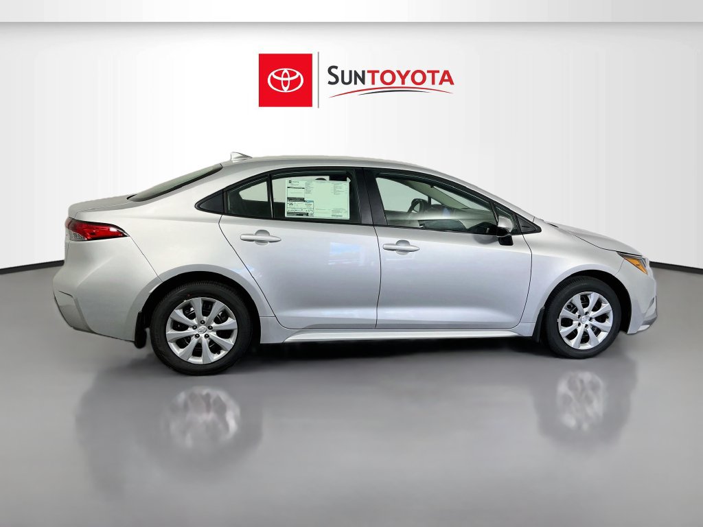 New 2027 Toyota Corolla LE FWD image 2