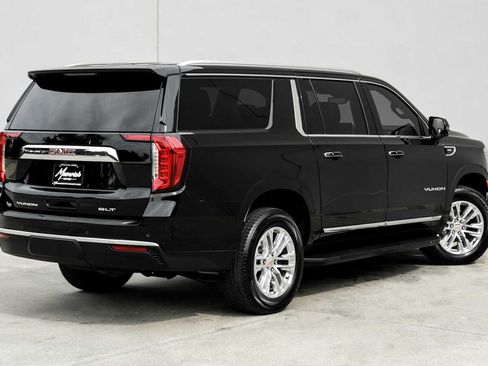 Used 2024 GMC Yukon XL SLT w/ SLT Luxury Package AWD/4WD image 9