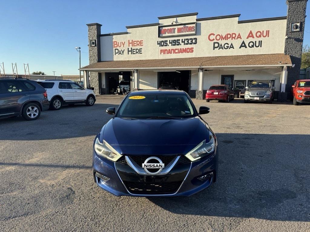 Used 2017 Nissan Maxima 3.5 SV w/ Interior Lighting Package FWD image 2