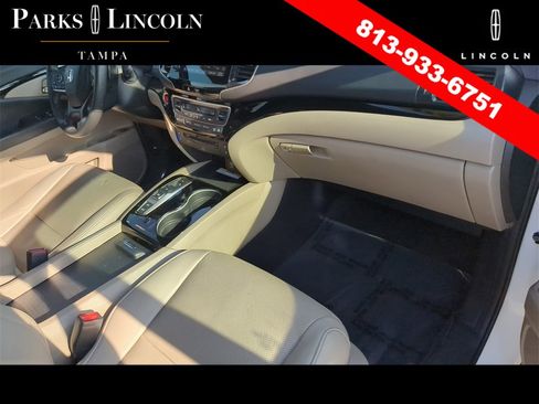 Used 2020 Honda Pilot Elite image 11