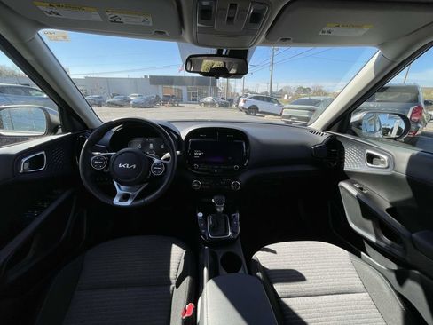 Used 2023 Kia Soul EX image 25