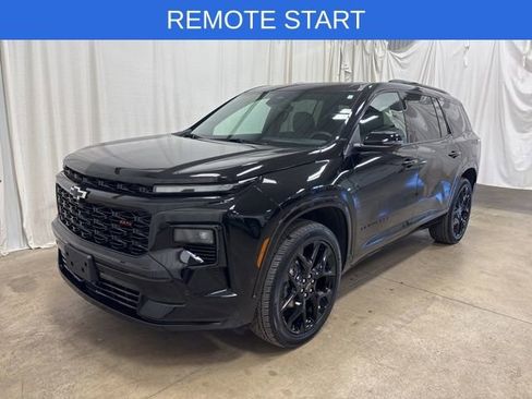 Used 2025 Chevrolet Traverse RS w/ LPO, Floor Liner Package AWD/4WD image 9