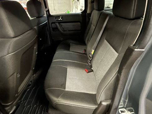 Used 2009 HUMMER H3T image 19