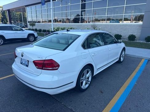 Used 2014 Volkswagen Passat TDI SEL Premium FWD image 5
